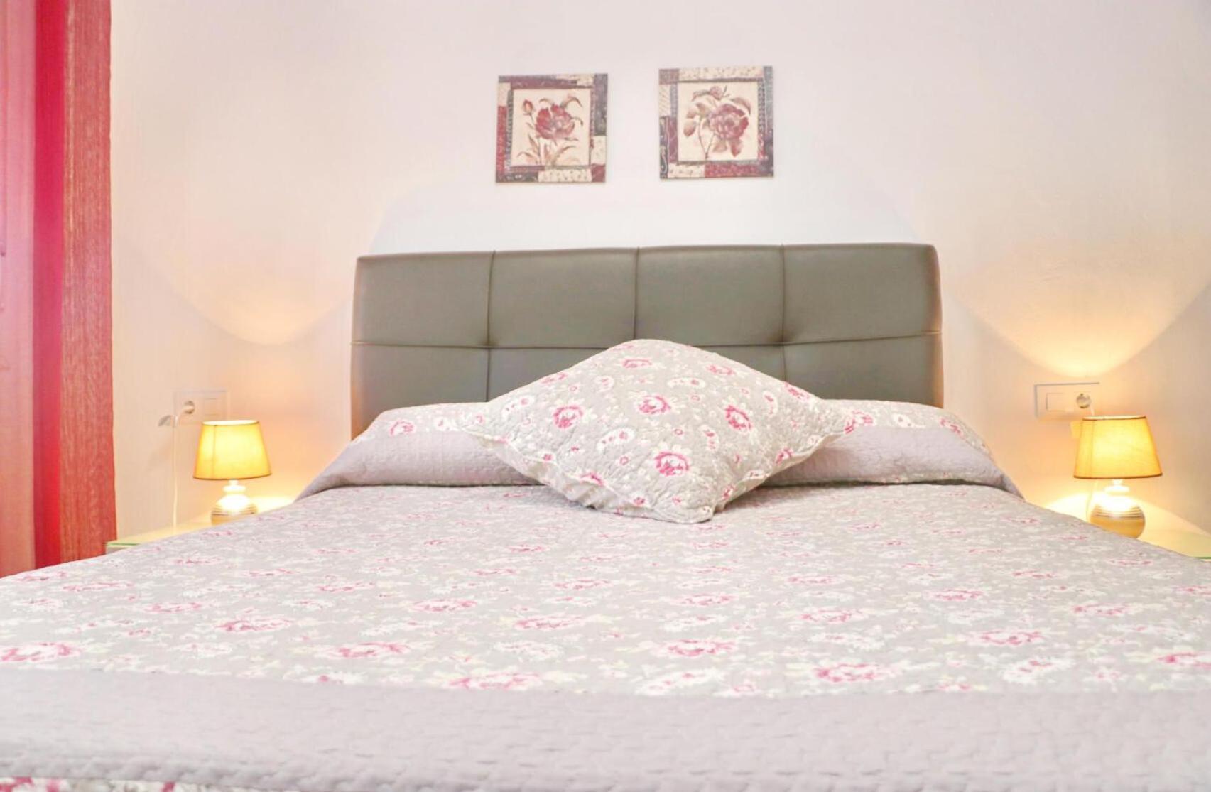 קוניל דה לה פרונטרה Apartamento Central Cerca De La Playa מראה חיצוני תמונה